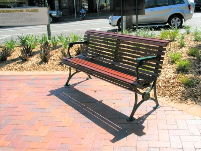 EM005 Piazza Seat with Armrest option.jpg